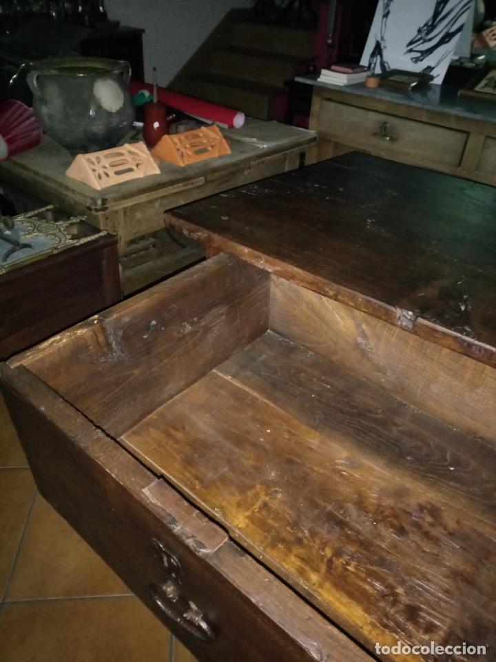 Antig&uuml;edades: Mesa r&uacute;stica muy maciza - Foto 13