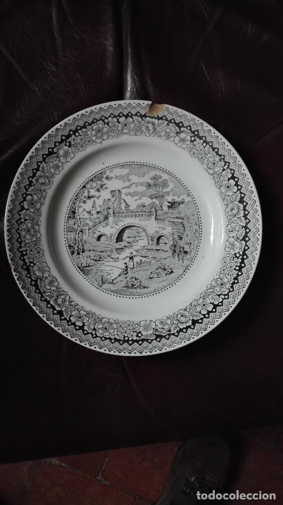 Antig&uuml;edades: Plato plano de Vargas Segovia - Foto 1