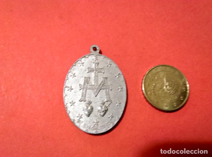 Antig&uuml;edades: Antigua medalla religiosa - Foto 2