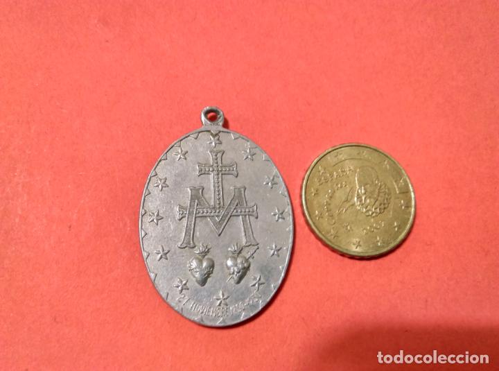 Antig&uuml;edades: Antigua medalla religiosa - Foto 2