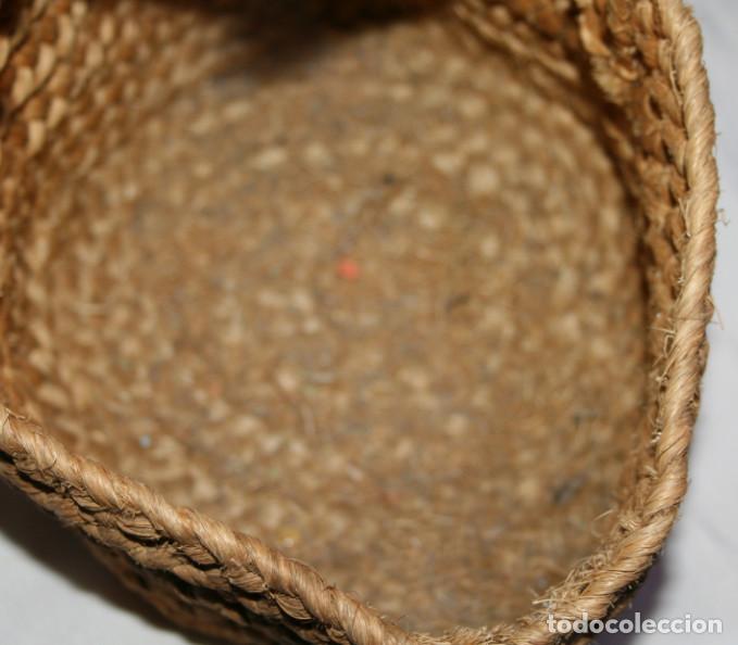 Antig&uuml;edades: CESTA VINTAGE DE ESPARTO CON ASA - Foto 2