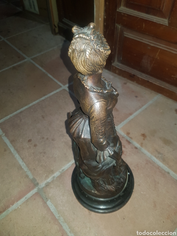 Antig&uuml;edades: Escultura en bronce de mujer - Foto 3