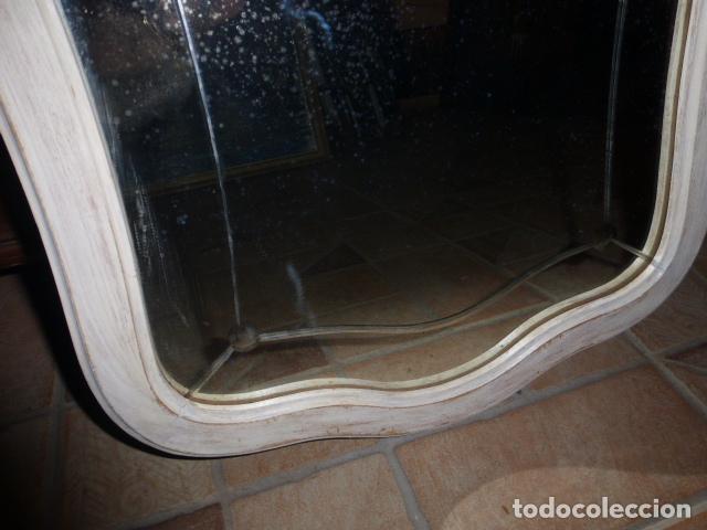 Antig&uuml;edades: ANTIGUO ESPEJO DE MADERA RESTAURADO EN BLANCO DECAPE - Foto 5