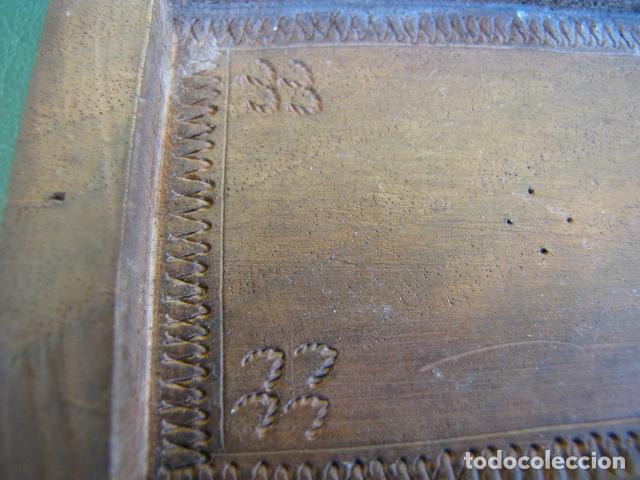 Antig&uuml;edades: Caja joyero en madera. Muy labrada - Foto 7