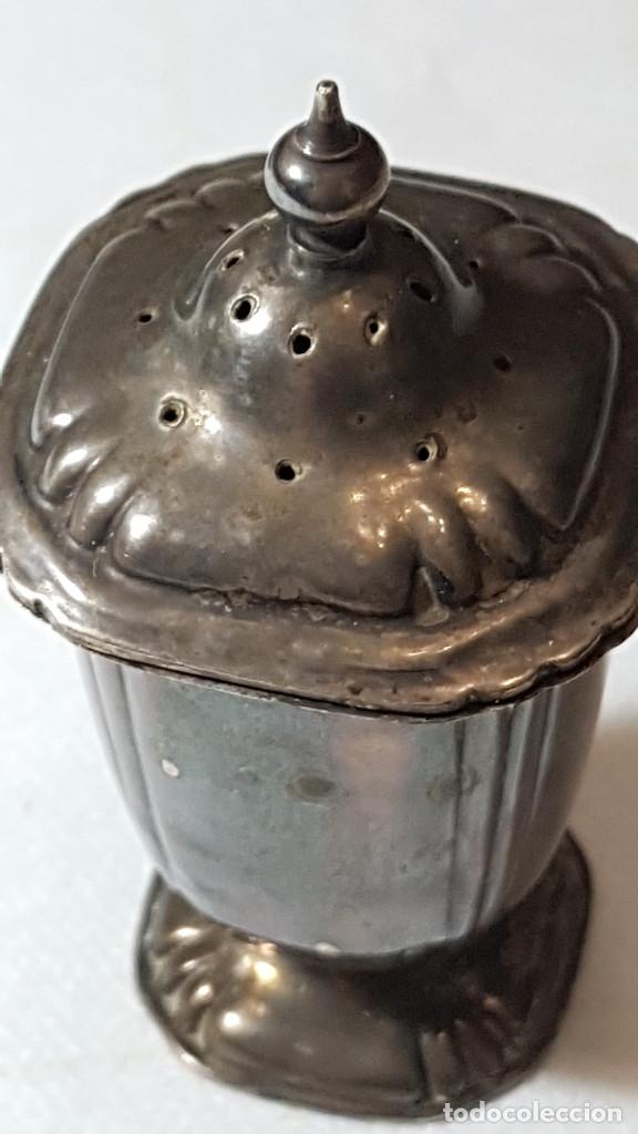 Antig&uuml;edades: SALERO DE PLATA - Foto 1