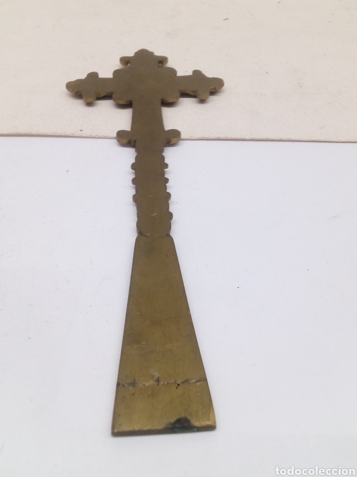 Antig&uuml;edades: Cruz de bronce antigua - Foto 2