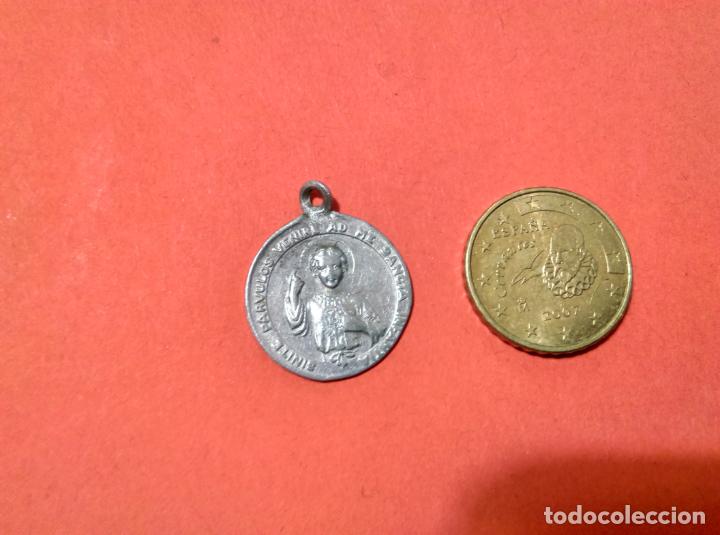 Antig&uuml;edades: Antigua medalla religiosa - Foto 1