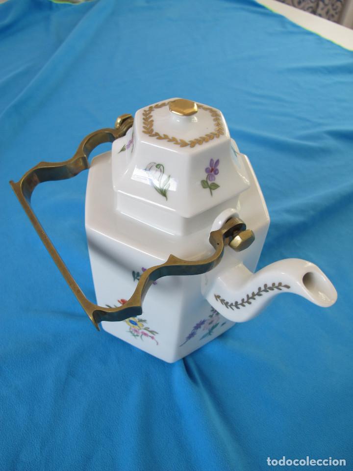 Antig&uuml;edades: Cafetera o tetera alemana con mango de metal - Foto 1