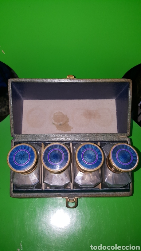 Antig&uuml;edades: ESTUCHE CON 4 PERFUMEROS CON ESMALTE - Foto 2