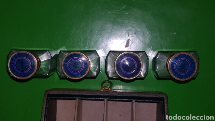 Antig&uuml;edades: ESTUCHE CON 4 PERFUMEROS CON ESMALTE - Foto 7