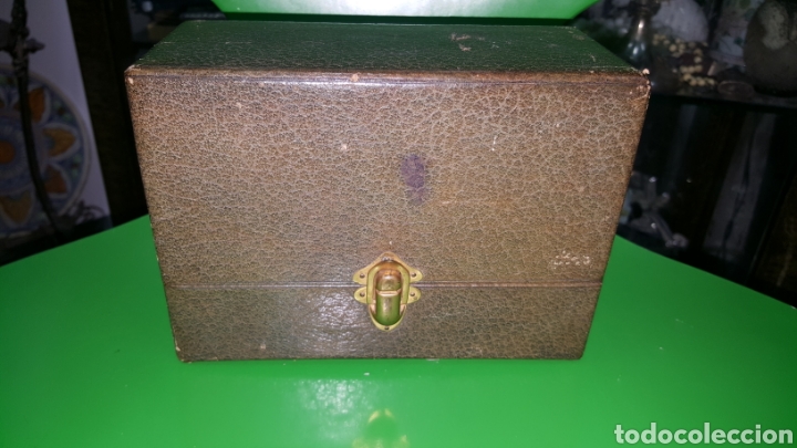 Antig&uuml;edades: ESTUCHE CON 4 PERFUMEROS CON ESMALTE - Foto 8