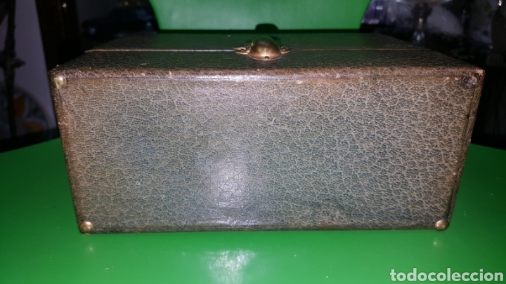 Antig&uuml;edades: ESTUCHE CON 4 PERFUMEROS CON ESMALTE - Foto 14