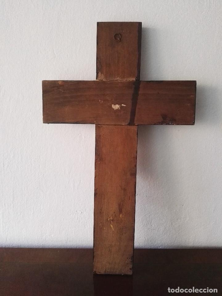 Antig&uuml;edades: Crucifijo de madera y cobre - Foto 4
