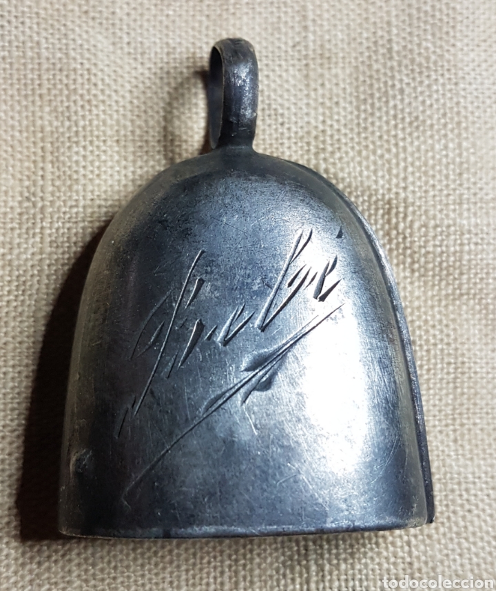Antig&uuml;edades: Antigua campa&ntilde;a plata bebe - Foto 1