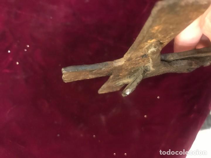 Antig&uuml;edades: BONITO CRUCIFIJO DE FORJA - Foto 4