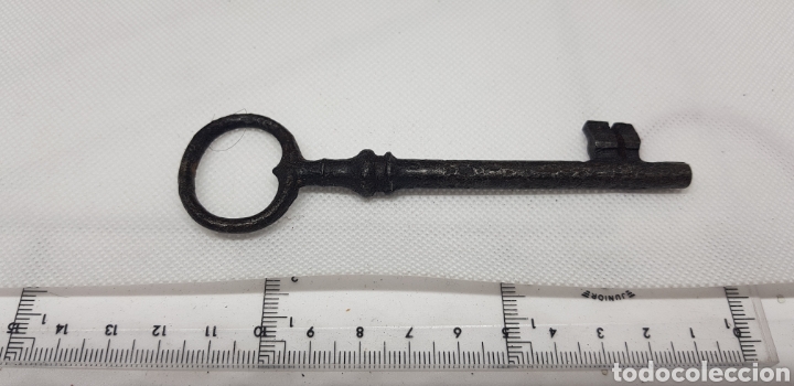 Antig&uuml;edades: Llave de forja - car127 - Foto 1