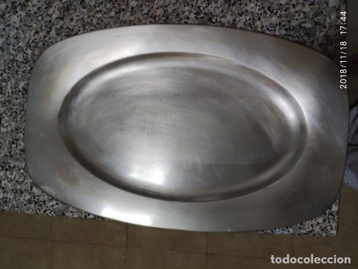 Antig&uuml;edades: BANDEJA DE METAL PLATEADO - Foto 1