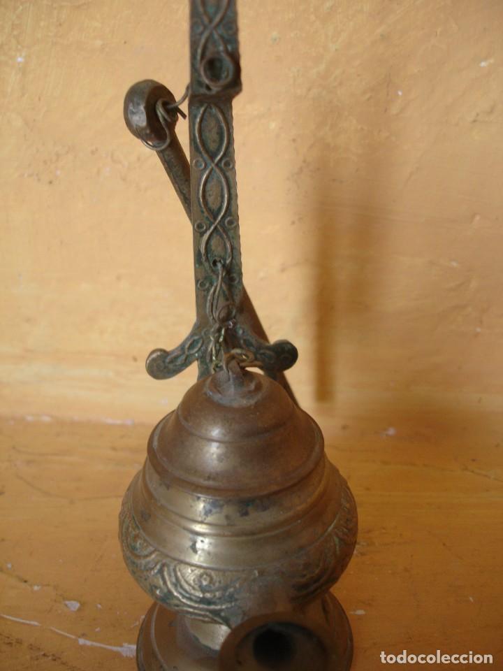 Antig&uuml;edades: CANDIL ANTIGUO PERSA DE BRONCE 32CM - Foto 3