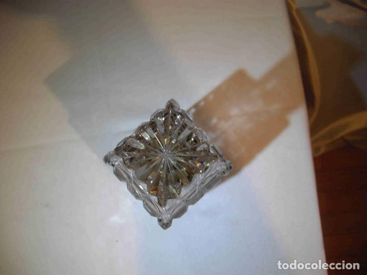 Antig&uuml;edades: BOTELLA CRISTAL TALLA CUELLO PLATA - Foto 5