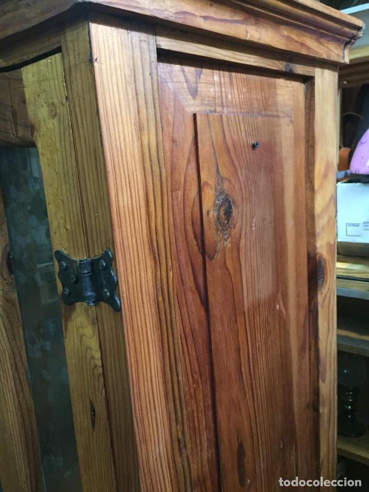 Antig&uuml;edades: VITRINA MADERA MACIZA HECHA A MANO - Foto 2