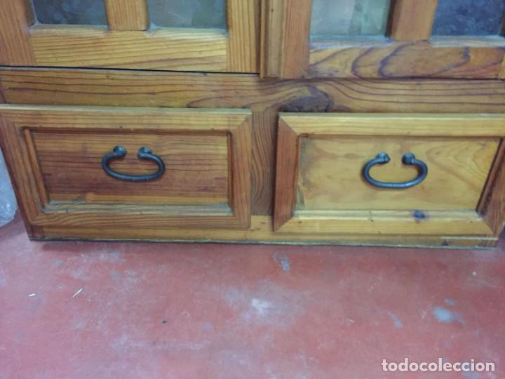 Antig&uuml;edades: VITRINA MADERA MACIZA HECHA A MANO - Foto 8