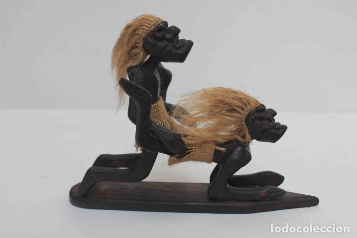 Antig&uuml;edades: FIGURA TALLA MADERA COITO - Foto 5