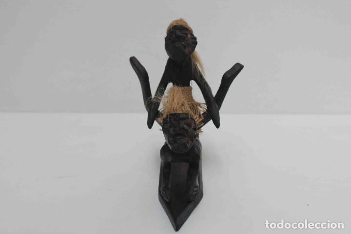 Antig&uuml;edades: FIGURA TALLA MADERA COITO - Foto 6
