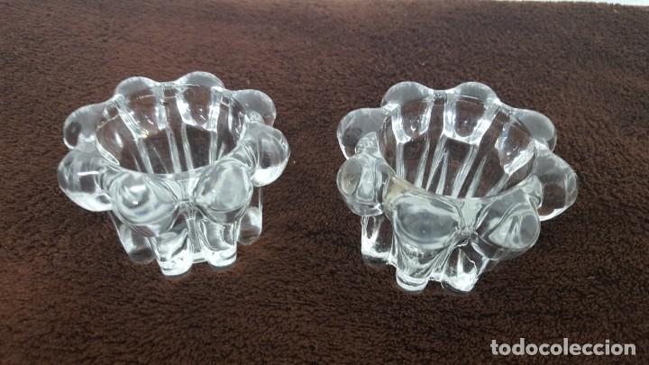 Antig&uuml;edades: PAREJA DE CANDELABROS DE CRISTAL - Foto 1