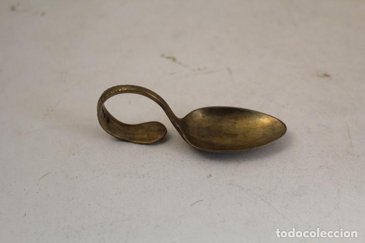 Antig&uuml;edades: cuchara para servir plateada - Foto 1