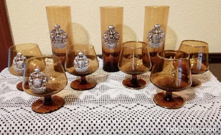 Antig&uuml;edades: Conjunto de vasos y copas de cristal. - Foto 2