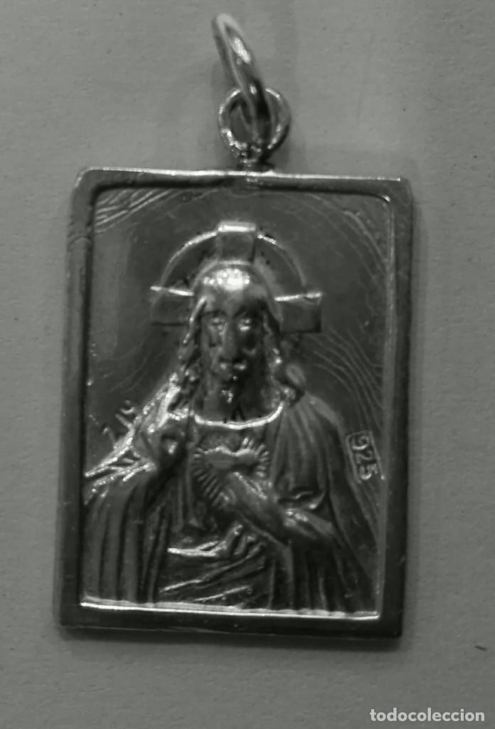 Antig&uuml;edades: escapulario virgen carmen - sagrado corazon - rectangular - 15x20mm + anillas - Foto 2
