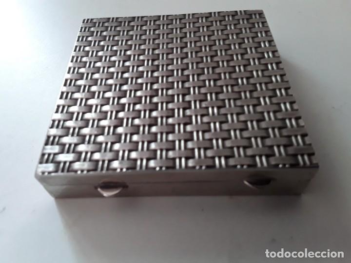 Antig&uuml;edades: Polvera de metal plateado - Foto 9