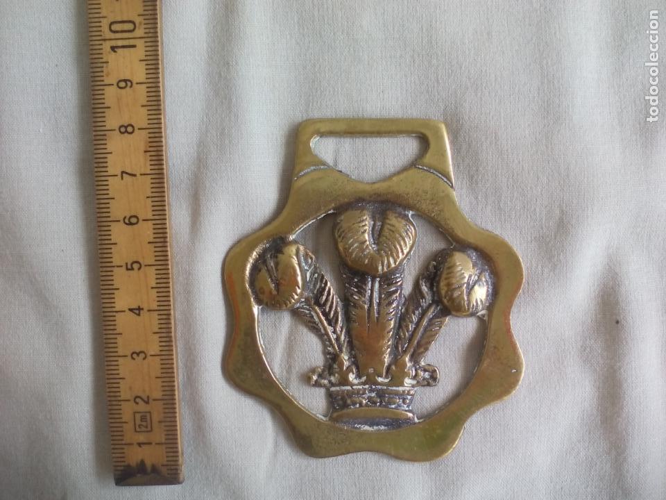 Antiquit&eacute;s: ADORNO DE BRONCE O LATON.