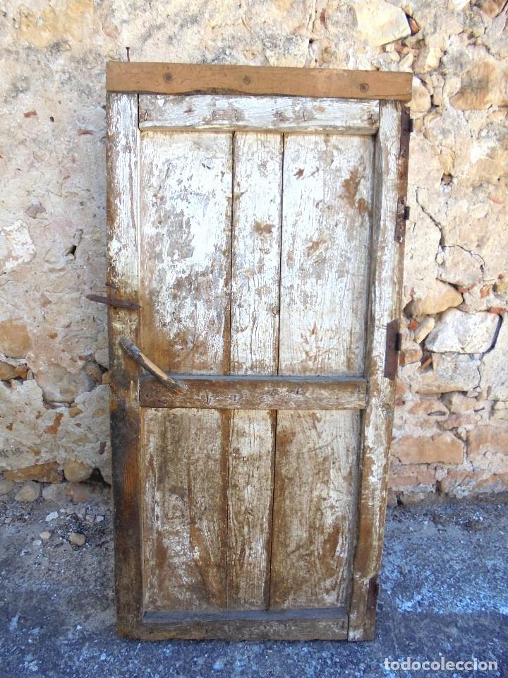 Antig&uuml;edades: PUERTA PORT&Oacute;N DE TABLAS PINTADO CON ELEMENTOS DE FORJA - Foto 2