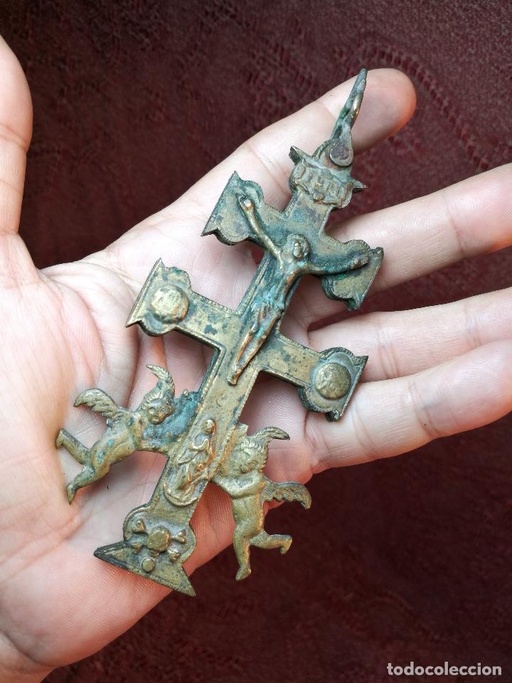 Antig&uuml;edades: Antig&uuml;a Cruz de Caravaca de bronce siglo XIX