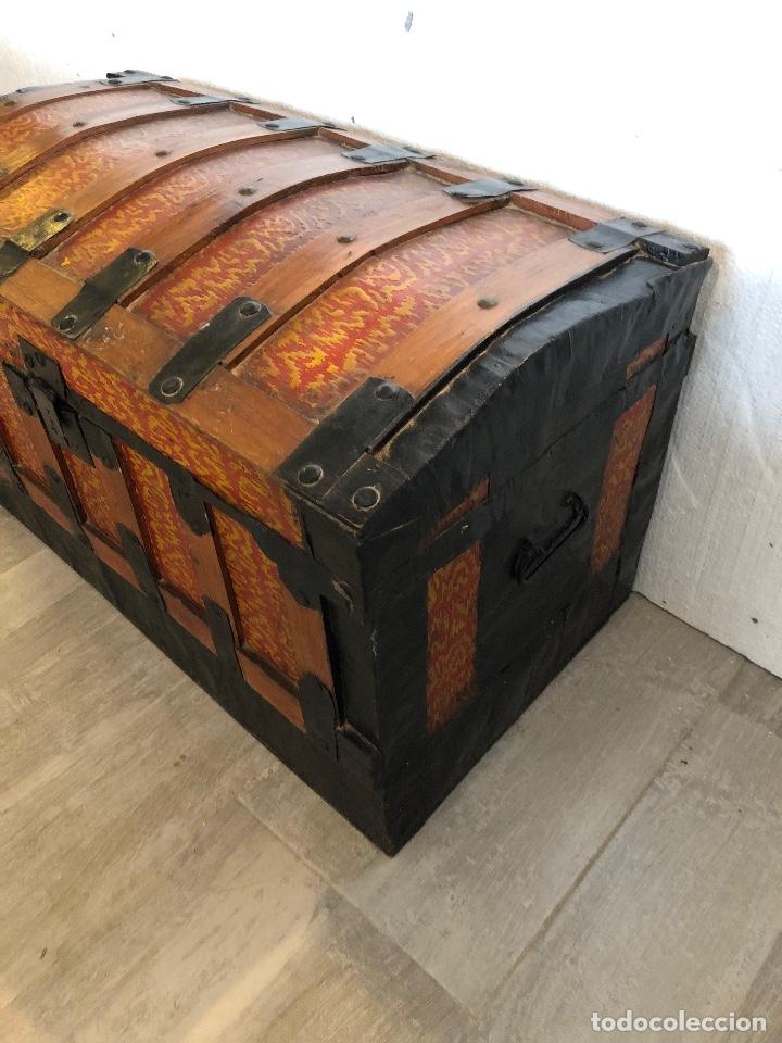 Antig&uuml;edades: ARCA-BAUL DE CHAPA Y MADERA - Foto 3