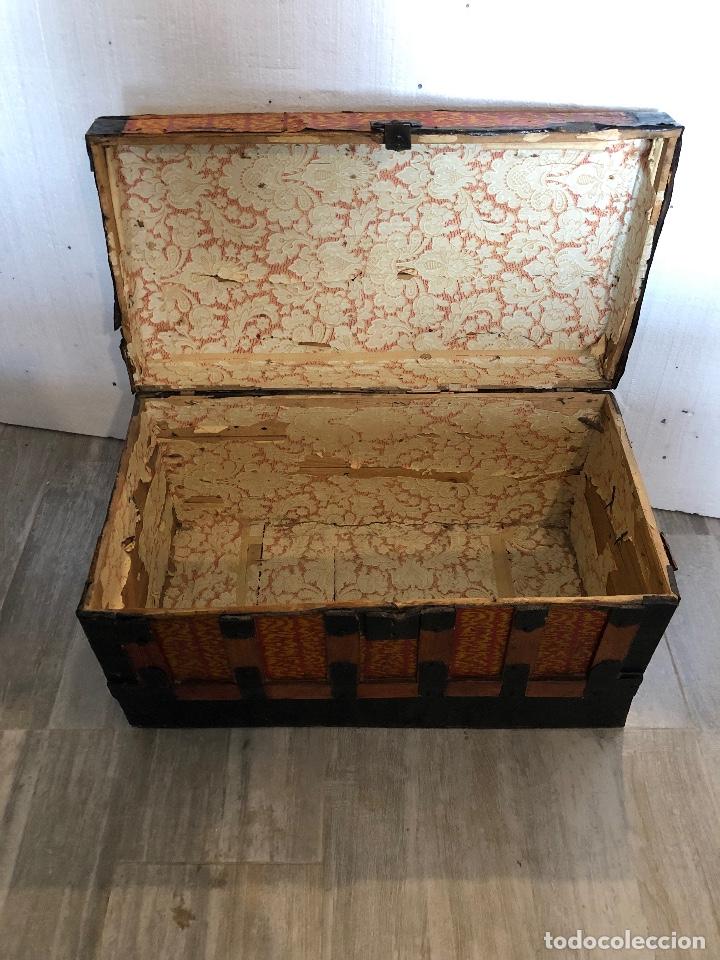 Antig&uuml;edades: ARCA-BAUL DE CHAPA Y MADERA - Foto 7