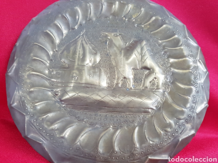 Antig&uuml;edades: Placa lat&oacute;n arabe vintage - Foto 2
