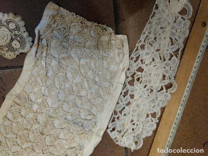 Antig&uuml;edades: Lote de bordados, cuello, frontal, etc - Foto 2