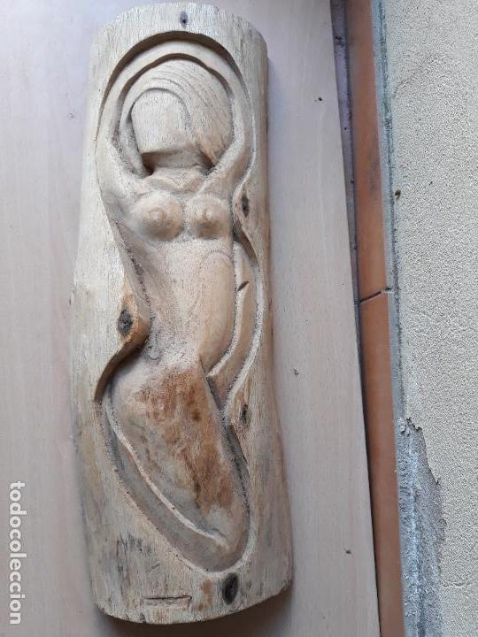 Antig&uuml;edades: Talla en tronco de madera mujer desnuda - Foto 1
