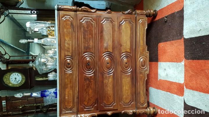 Antig&uuml;edades: C&oacute;moda escritorio doble deladitada en caoba - Foto 2