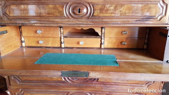 Antig&uuml;edades: C&oacute;moda escritorio doble deladitada en caoba - Foto 5