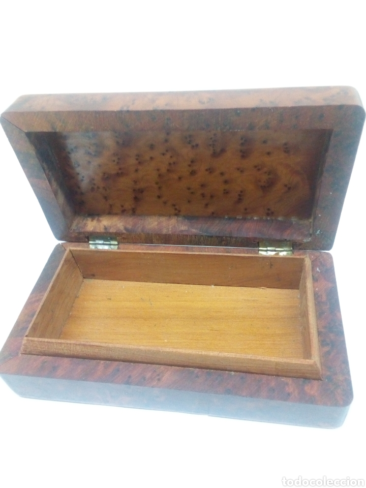 Antig&uuml;edades: Caja de madera raiz maciza - Foto 1