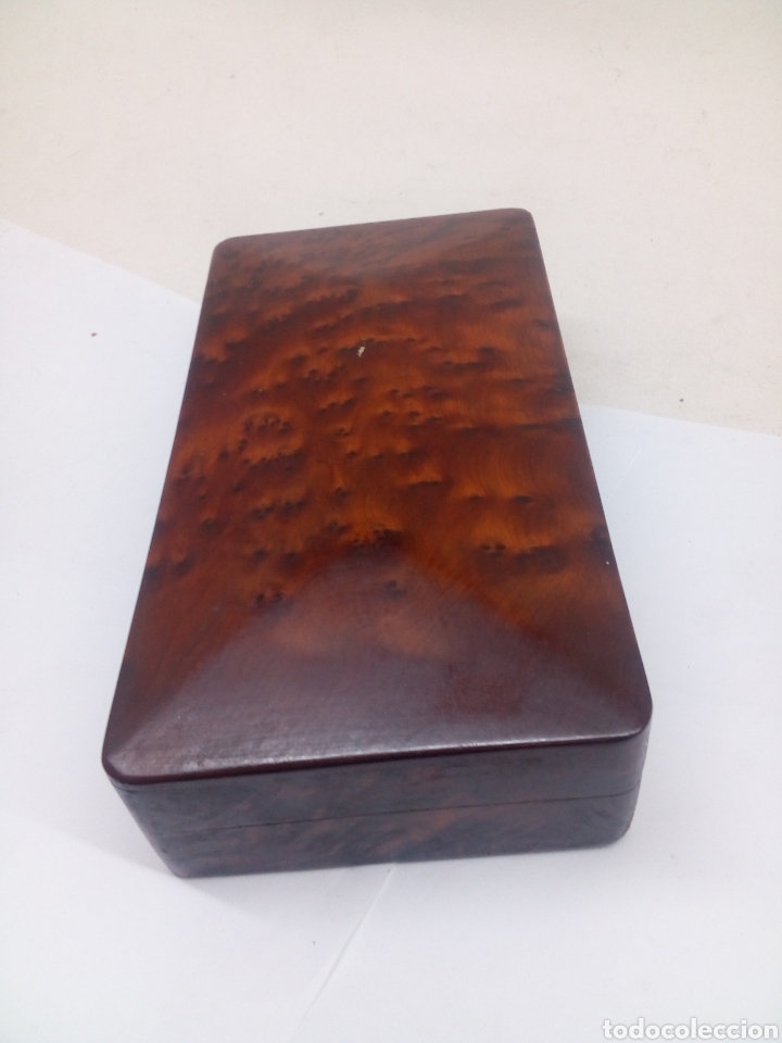 Antig&uuml;edades: Caja de madera raiz maciza - Foto 2