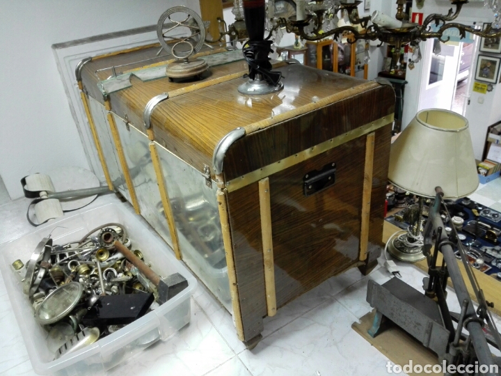 Antig&uuml;edades: Antiguo baul de gran tama&ntilde;o. - Foto 1