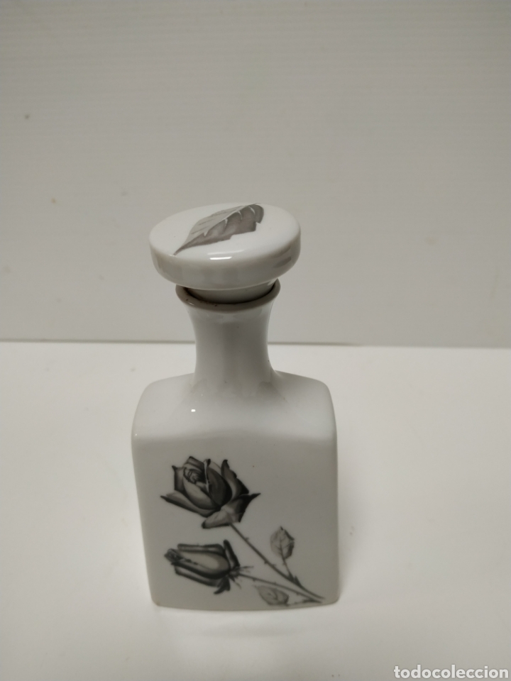 Antig&uuml;edades: Botella de porcelana Limoges DAE - Foto 1