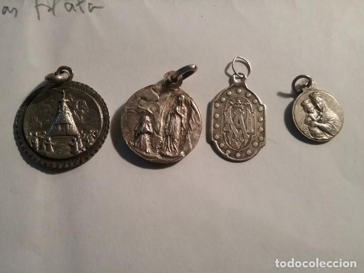Antig&uuml;edades: Lote 4 medallas plata - Foto 2