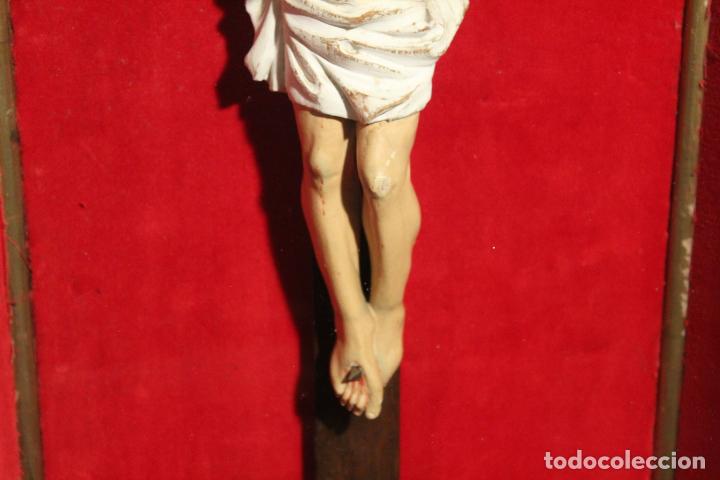 Antig&uuml;edades: capilla hornacina con cristo de madera - Foto 16
