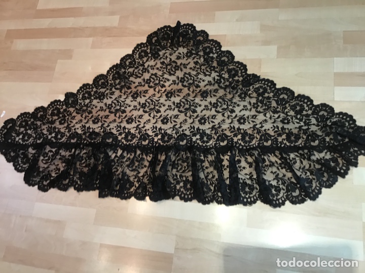 Antig&uuml;edades: Mantilla negra madrile&ntilde;a - Foto 2