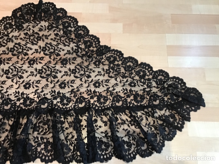 Antig&uuml;edades: Mantilla negra madrile&ntilde;a - Foto 3